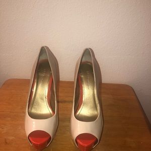 BCBG Pumps Size 7.5
